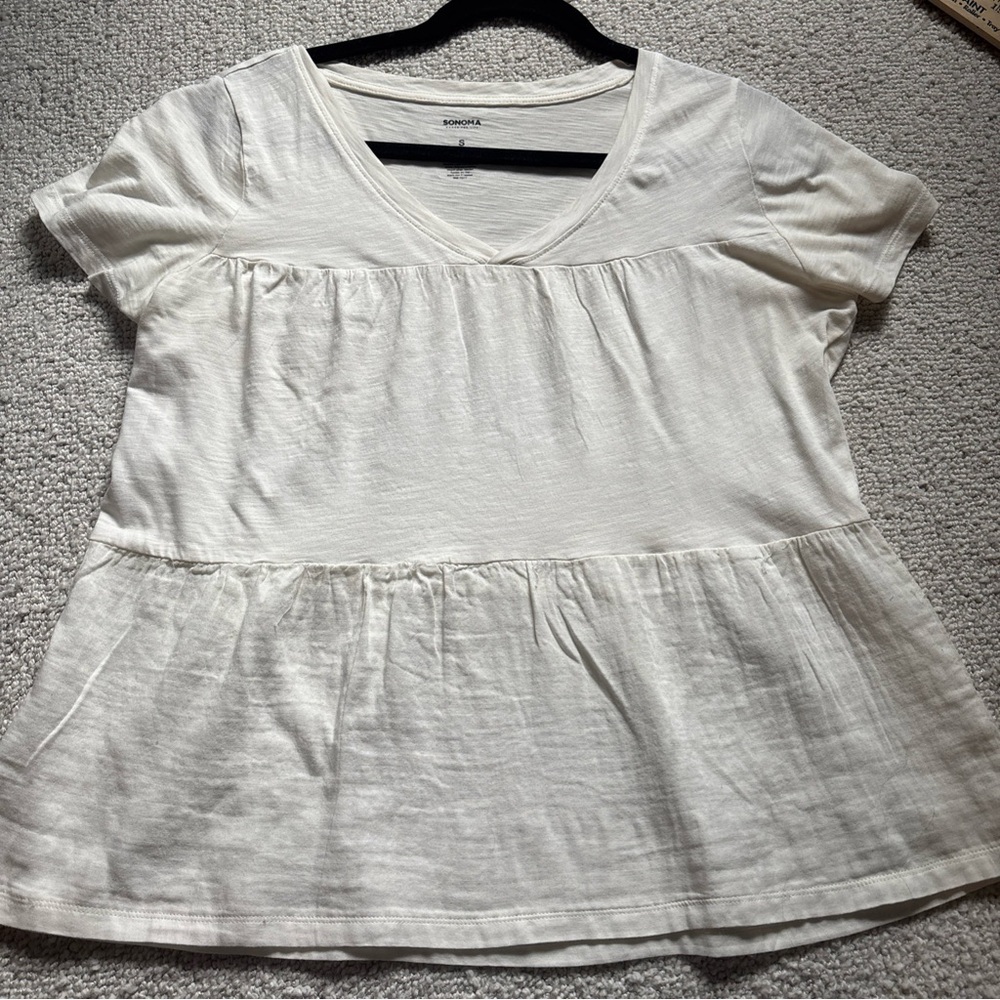 Sonoma white ivory tones tiered v neck t shirt